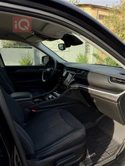 جیپ L گراند شیرۆکی